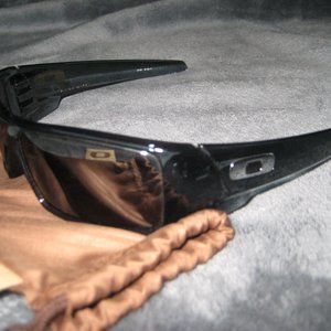 OAKLEY SUNGLASSES